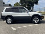 Toyota RAV4-7