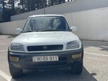 Toyota RAV4-9