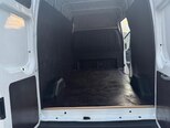 Ford Transit-10