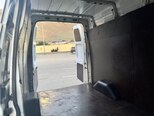 Ford Transit-12