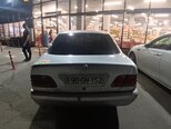 Mercedes E 200-4