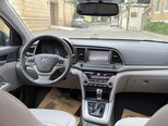 Hyundai Elantra-11