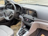 Hyundai Elantra-12