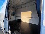 Ford Transit-10