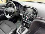 Hyundai Elantra-12