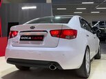 Kia Cerato-10