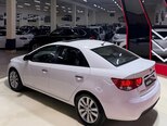 Kia Cerato-8