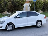 Volkswagen Polo-2