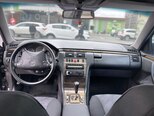 Mercedes E 270-12