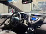 Hyundai Elantra-17