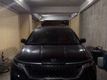 Kia Carnival-1