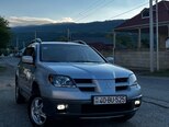 Mitsubishi Outlander-1