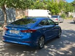 Hyundai Elantra-6