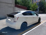 Toyota Prius-3