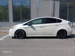 Toyota Prius-8