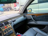 Mercedes E 240-8