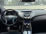 Hyundai Elantra-11