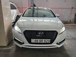 Hyundai Sonata-12