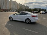 Hyundai Elantra-16