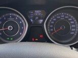 Hyundai Elantra-13