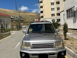Mitsubishi Pajero io-3