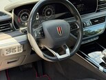 Hongqi HS5-5