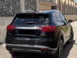 Hongqi HS5-4
