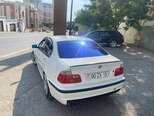 BMW 320-2