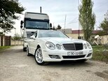 Mercedes E 230-7