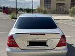 Mercedes E 200-8