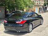 Hyundai Sonata-5