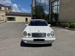 Mercedes E 220-5