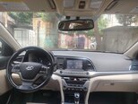 Hyundai Elantra-12