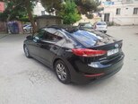 Hyundai Elantra-4