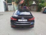 Hyundai Elantra-3