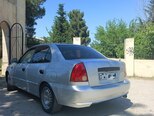 Hyundai Accent-4