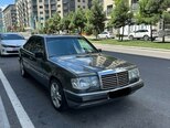 Mercedes 250 D-1