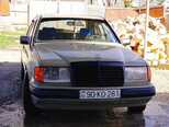 Mercedes 230 E-11