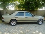 Mercedes 230 E-12
