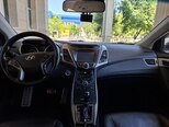 Hyundai Elantra-13
