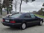 Mercedes E 240-3