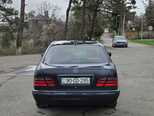 Mercedes E 240-7