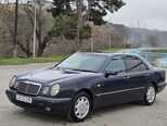Mercedes E 240-4