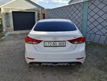 Hyundai Elantra-9