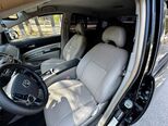 Toyota Prius-12
