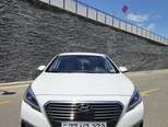 Hyundai Sonata-1