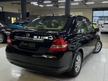 Nissan Tiida-2