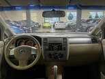 Nissan Tiida-10