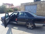 Mercedes 230 E-5