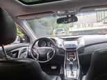 Hyundai Elantra-11